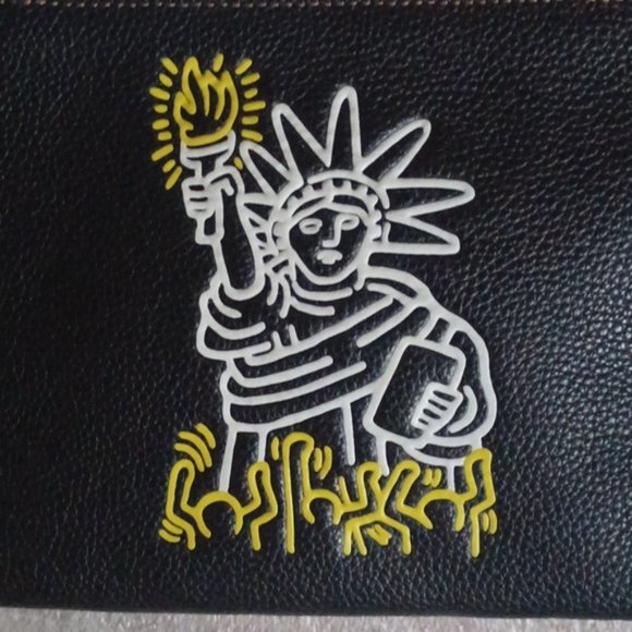 COACH x Keith Haring Lyla Crossbody Shoulder Bag Statue of Liberty -NWT - Picture 3 of 15